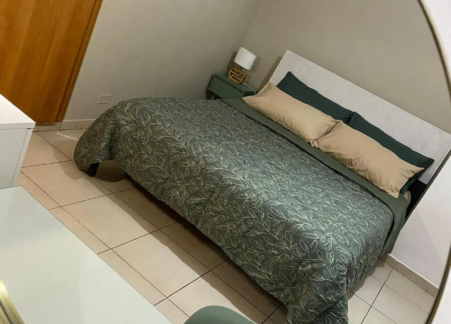 Copacabana House Catania 0*,  Italien